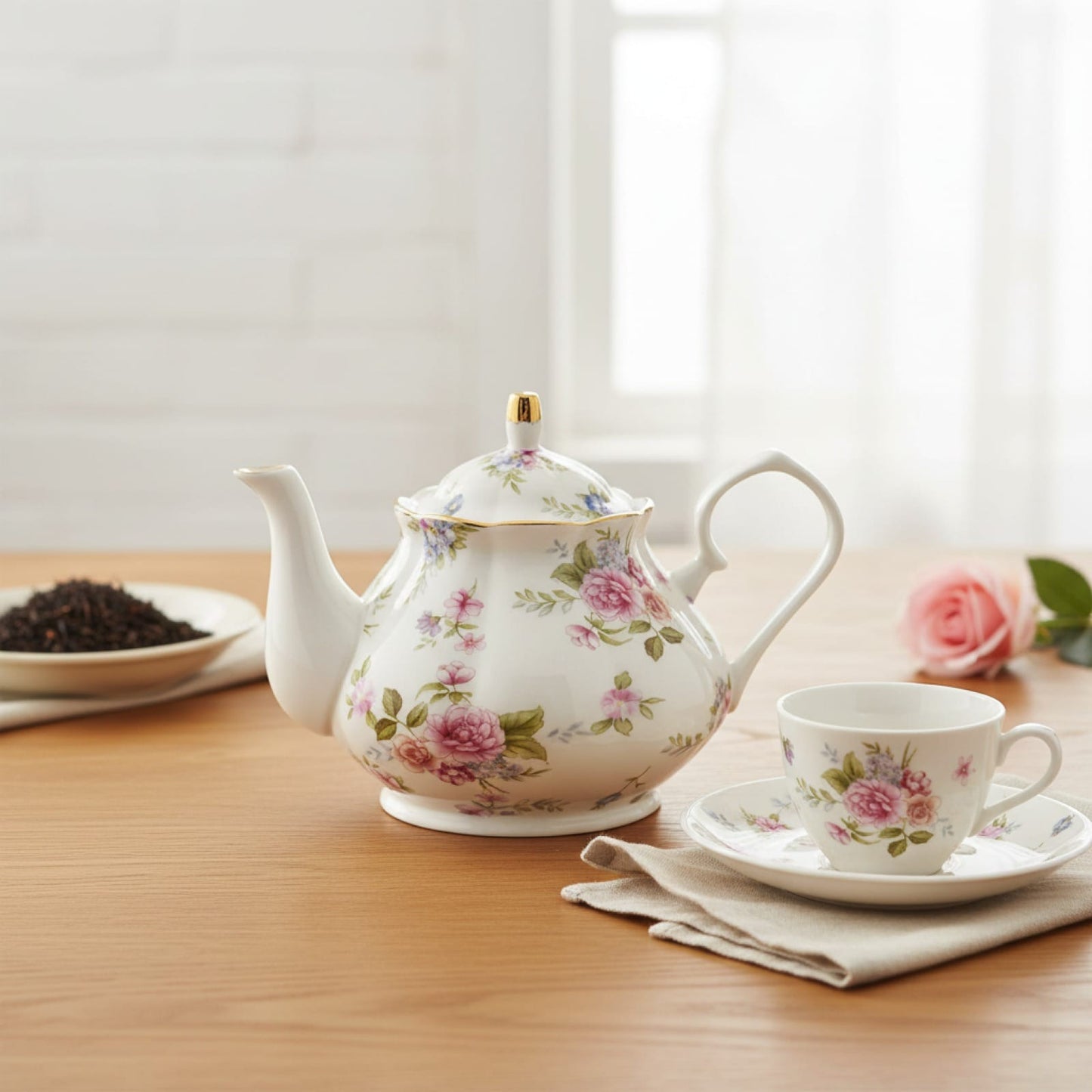 Théière Théière Anglaise Fleurie en Porcelaine - Élégance Traditionnelle