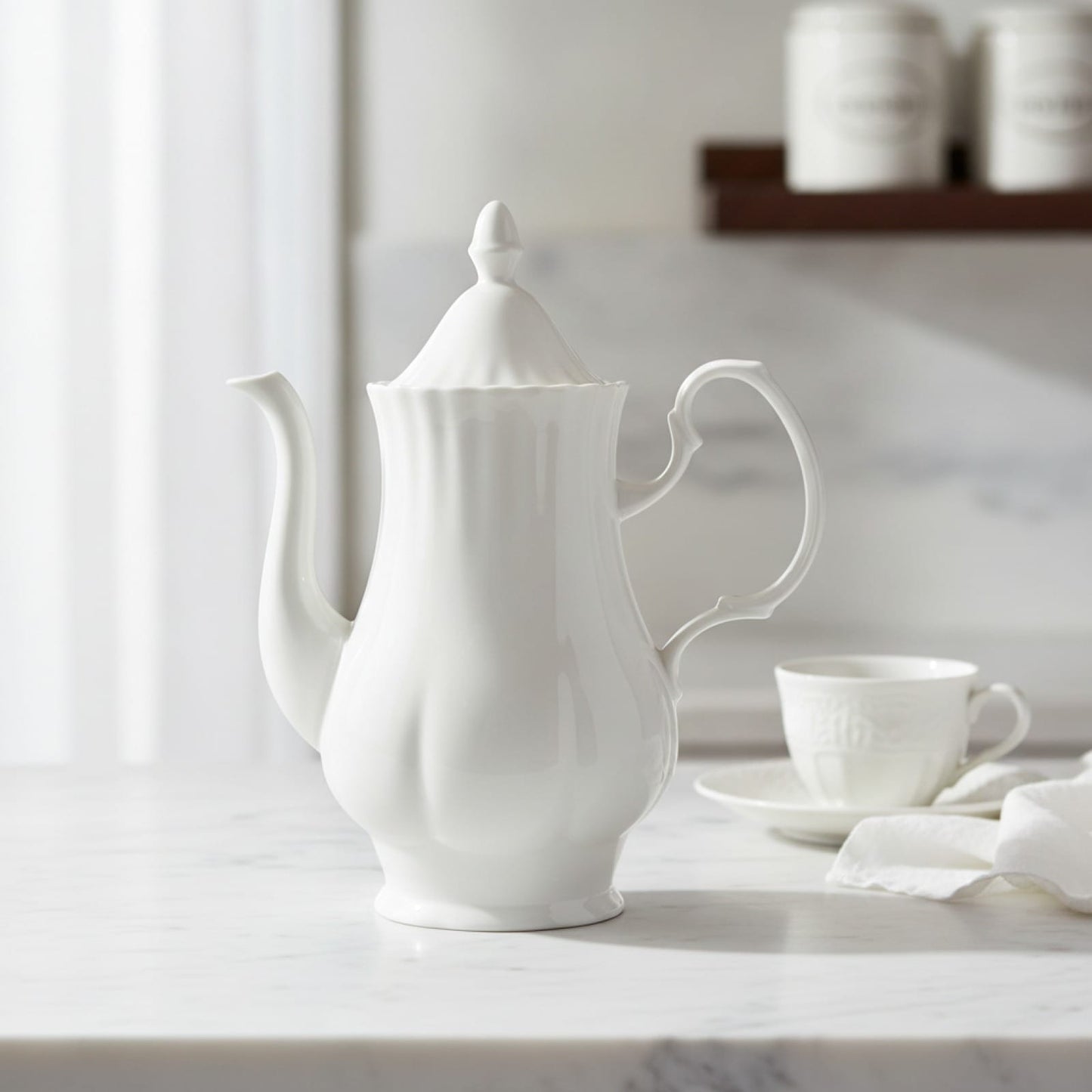 Théière Théière Anglaise Blanche en Porcelaine - Thé Classique et Raffiné
