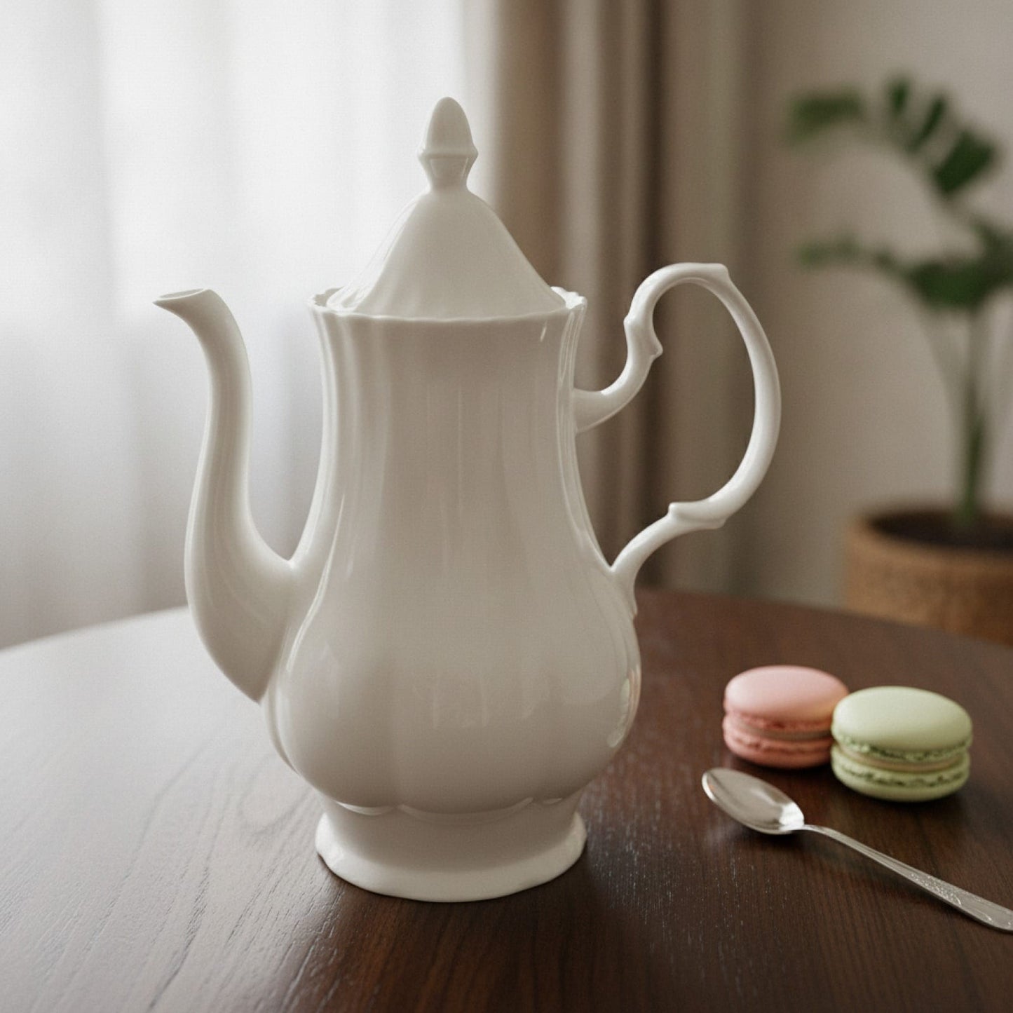 Théière Théière Anglaise Blanche en Porcelaine - Thé Classique et Raffiné